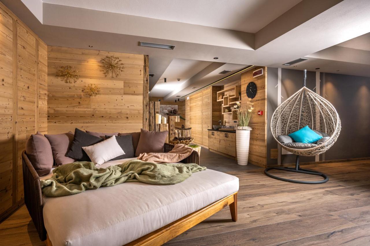 Cesa Edelweiss Living & Spa กัมปีเตลโลดีฟัสซา ภายนอก รูปภาพ