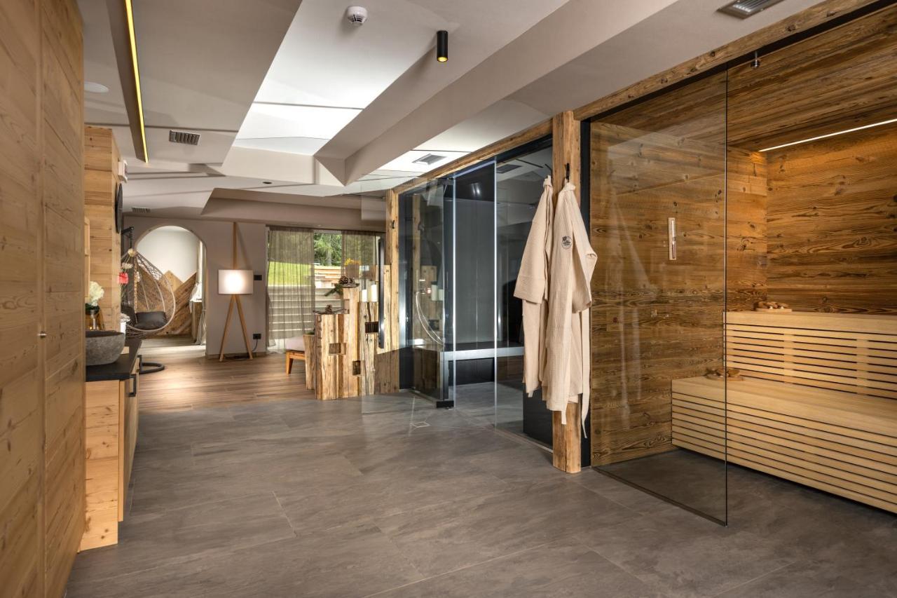Cesa Edelweiss Living & Spa กัมปีเตลโลดีฟัสซา ภายนอก รูปภาพ
