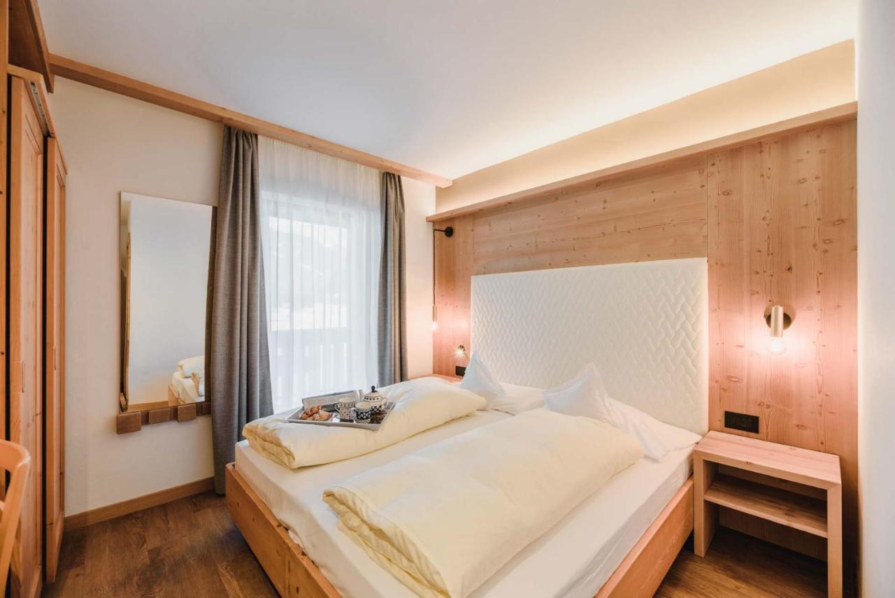Cesa Edelweiss Living & Spa กัมปีเตลโลดีฟัสซา ภายนอก รูปภาพ